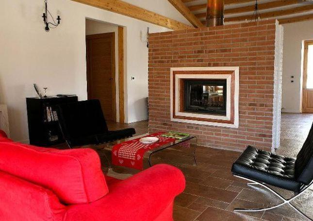 Agriturismo La Cascina Di Opaco نورسا المظهر الخارجي الصورة
