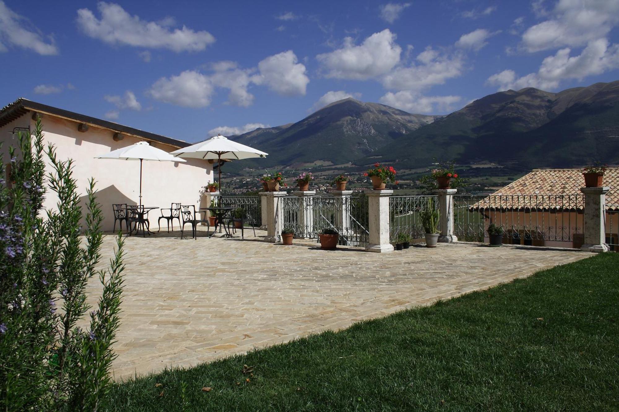 Agriturismo La Cascina Di Opaco نورسا المظهر الخارجي الصورة